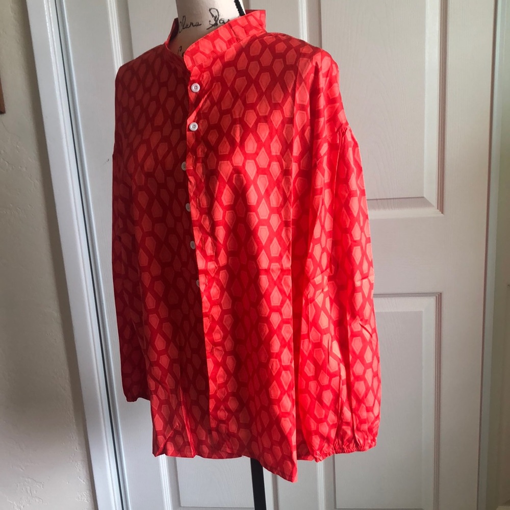 ♥️Bright, Vibrant Orange Button Down♥️